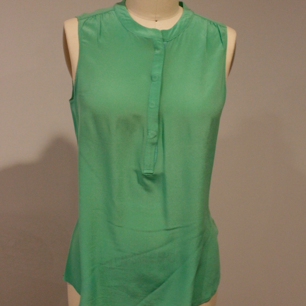 Banana Republic Silk Sleeveless Top